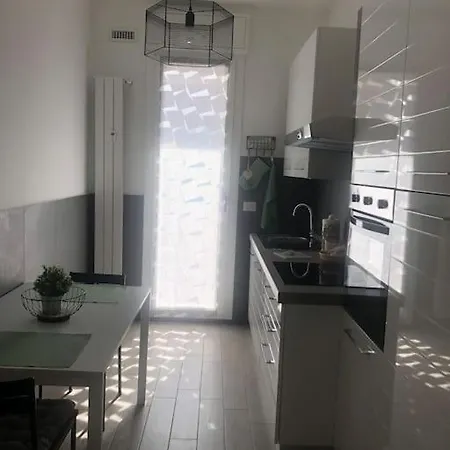 Veronica, Per Lavoro E Relax * Corsico