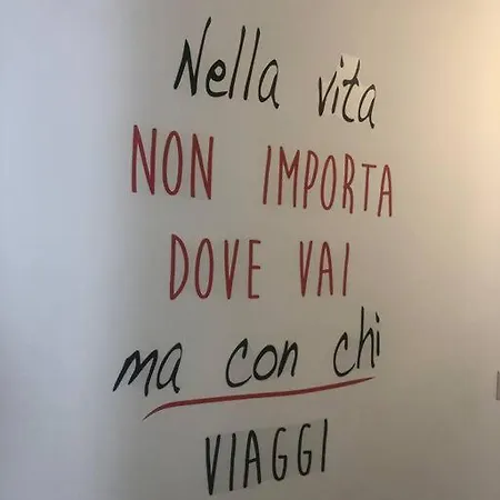 Veronica, Per Lavoro E Relax Corsico